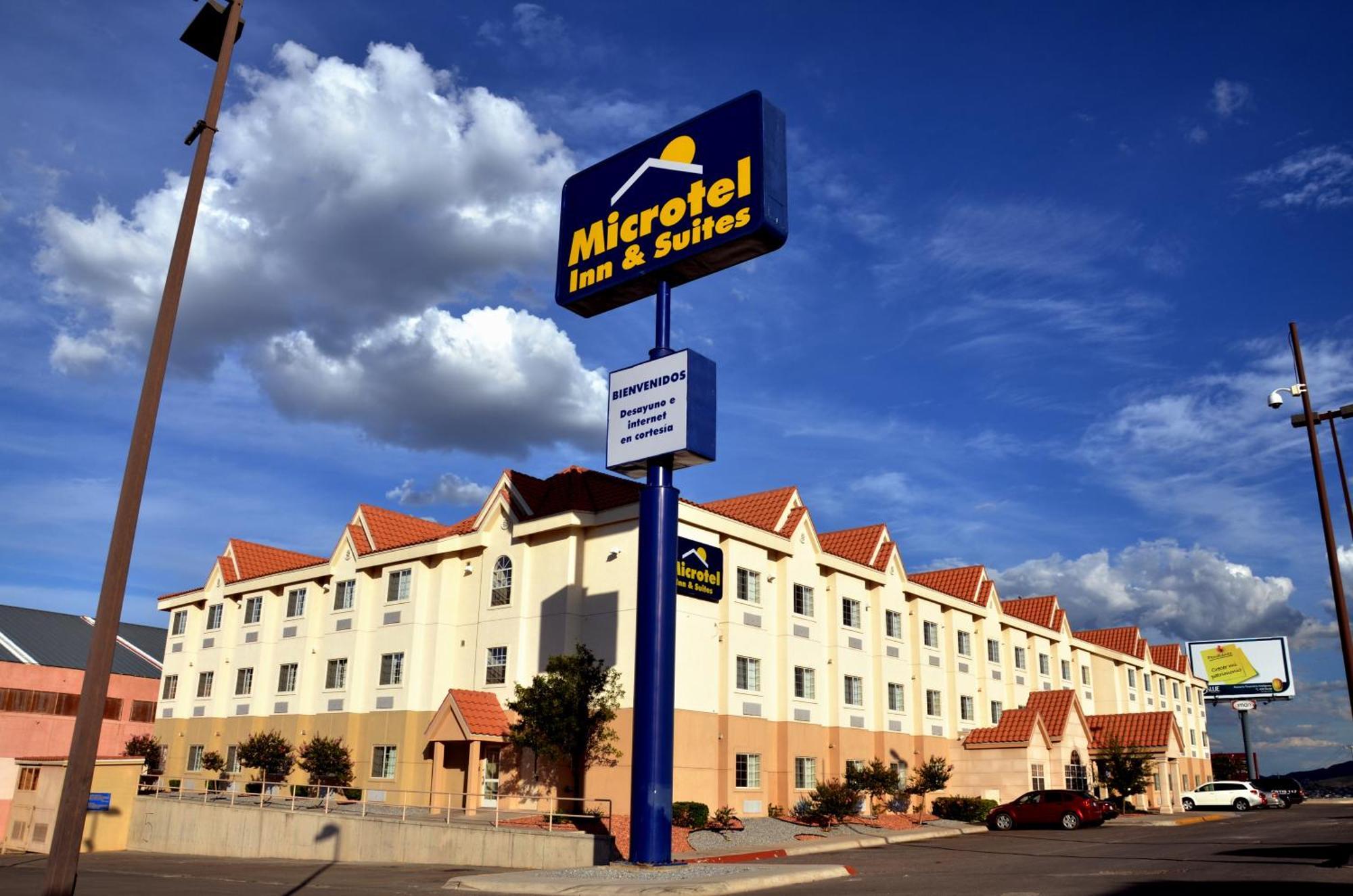 Microtel Inn & Suites By Wyndham Chihuahua Esterno foto